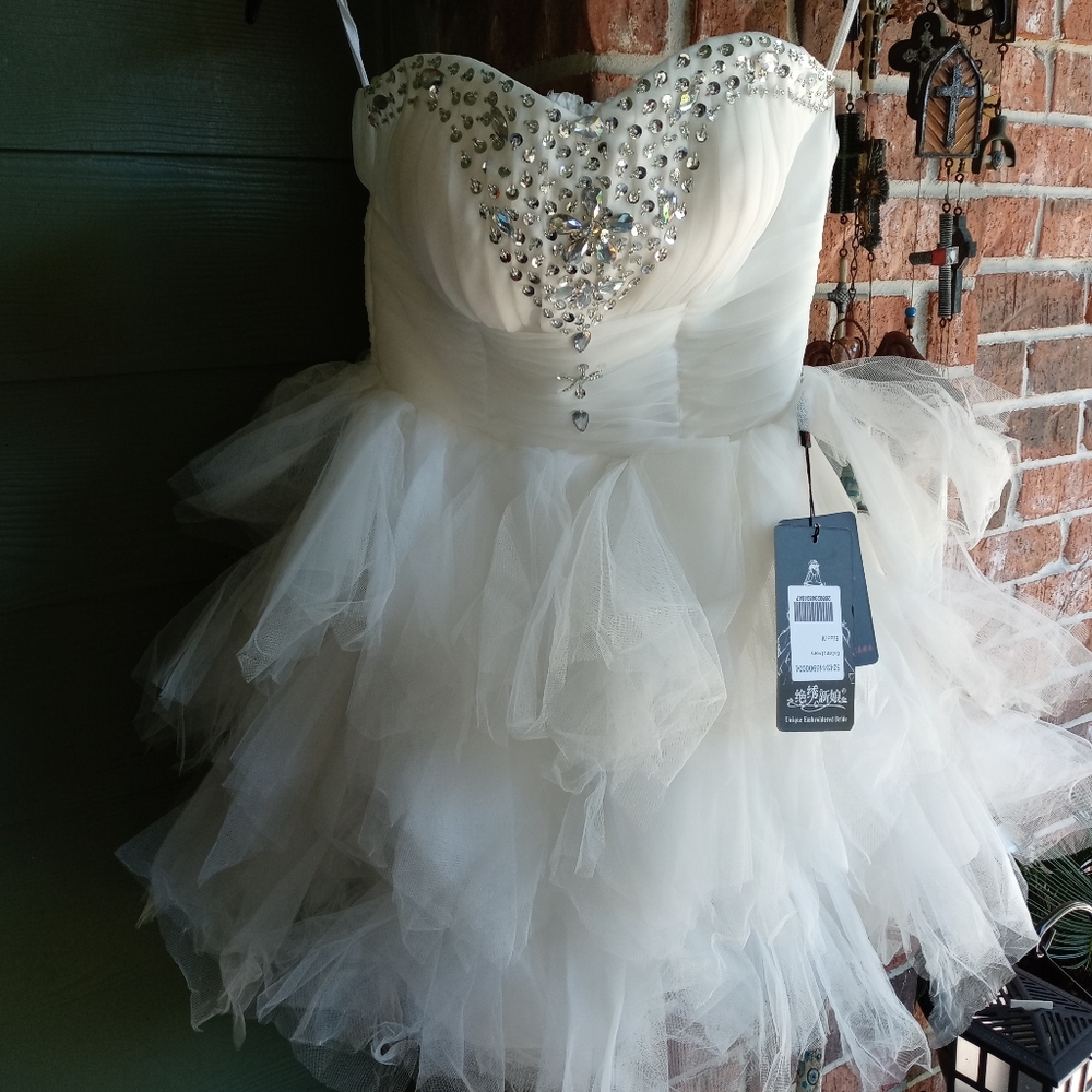 WEDDING OR PROM DRESS UNIQUE EMBROIDERED BRIDE